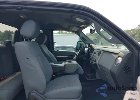 2016 Ford F-250 Xlt из США, поврежденный, VIN 1FT7X2B61GEA07477